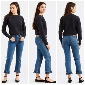 Levi’s Wedgie Straight High Rise Cheeky Blue Jeans in Ruffle My Feathers Size 30